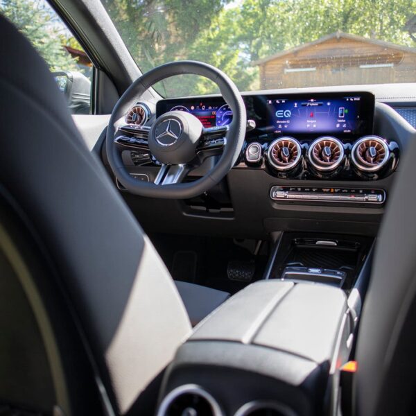 mercedes_slider_1080x1080_6