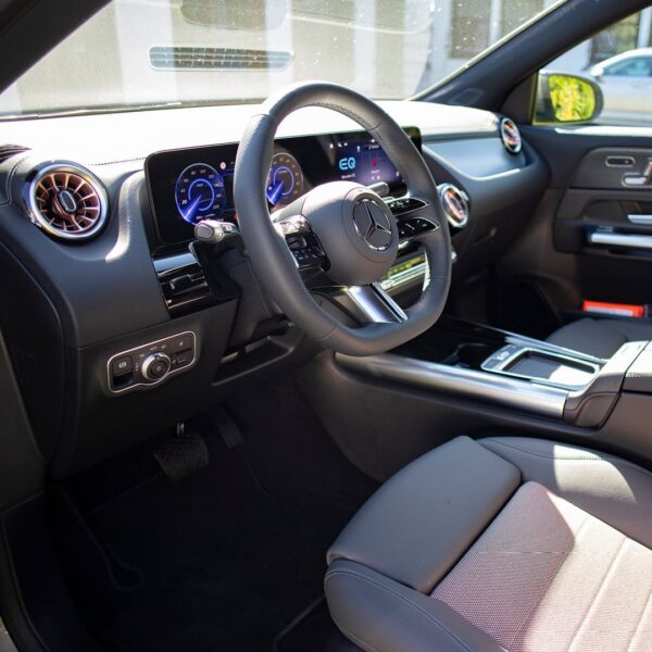 mercedes_slider_1080x1080_7