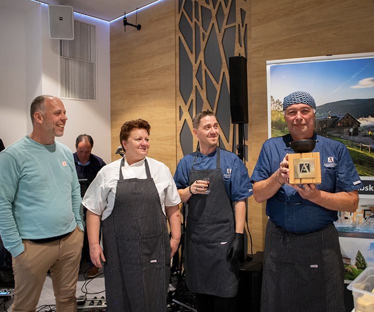 amenity-team_750x625__2